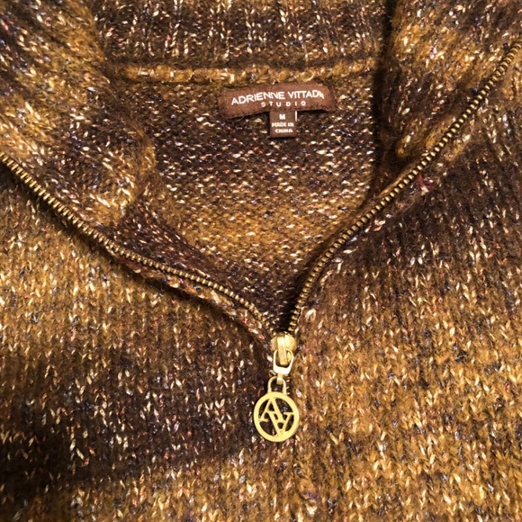 Like New Adrienne Vittadini mixed brown zip up sweater with gold toggle - Picture 2 of 6